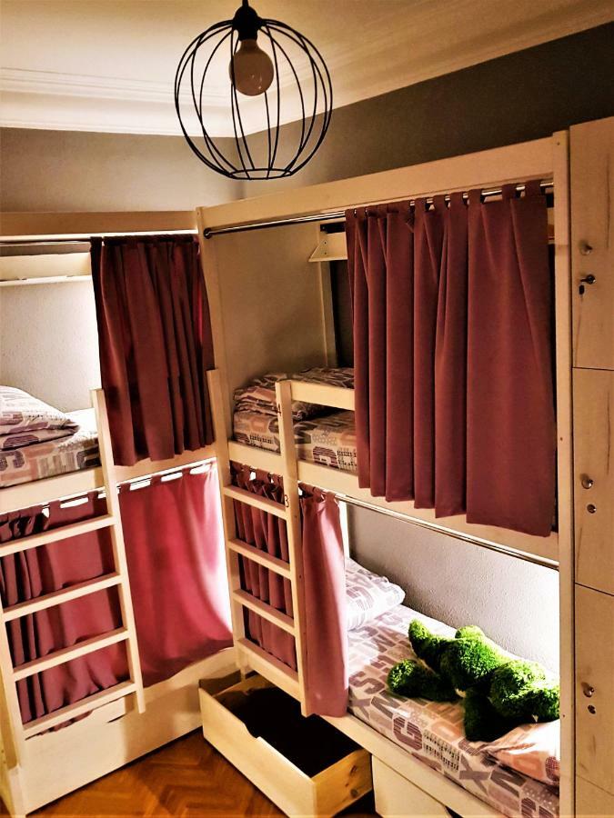 Булгакоff Hostel เคียฟ ภายนอก รูปภาพ